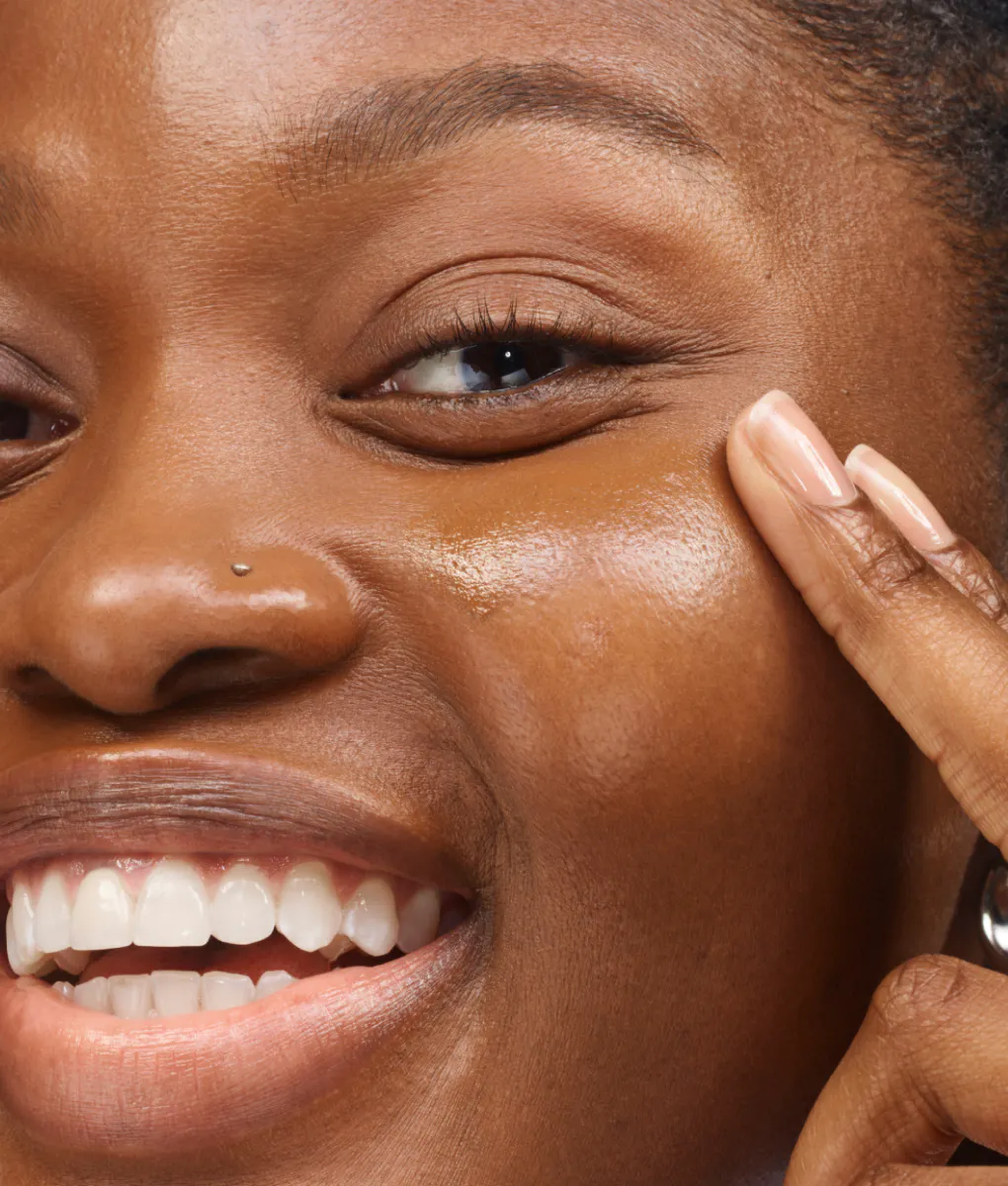 Compare-Concealer-Model.png?
