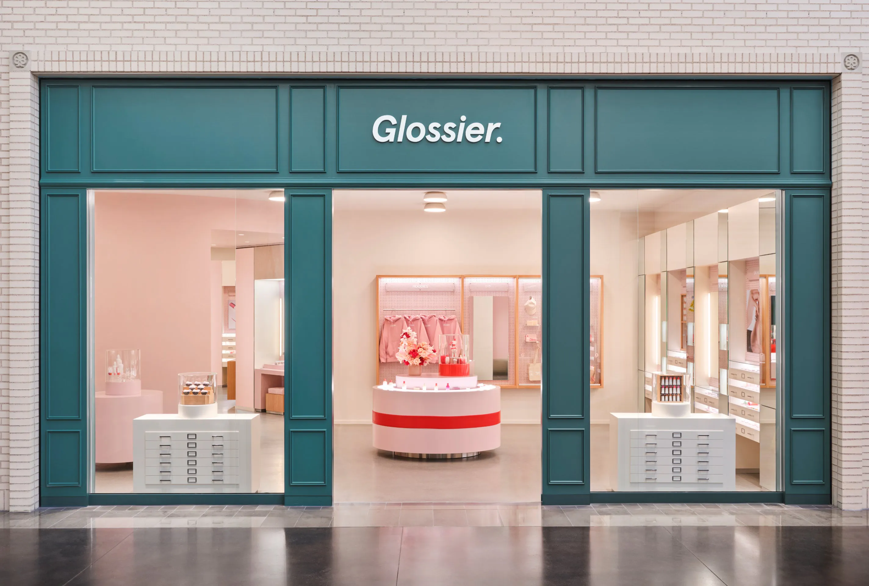Locations – Glossier