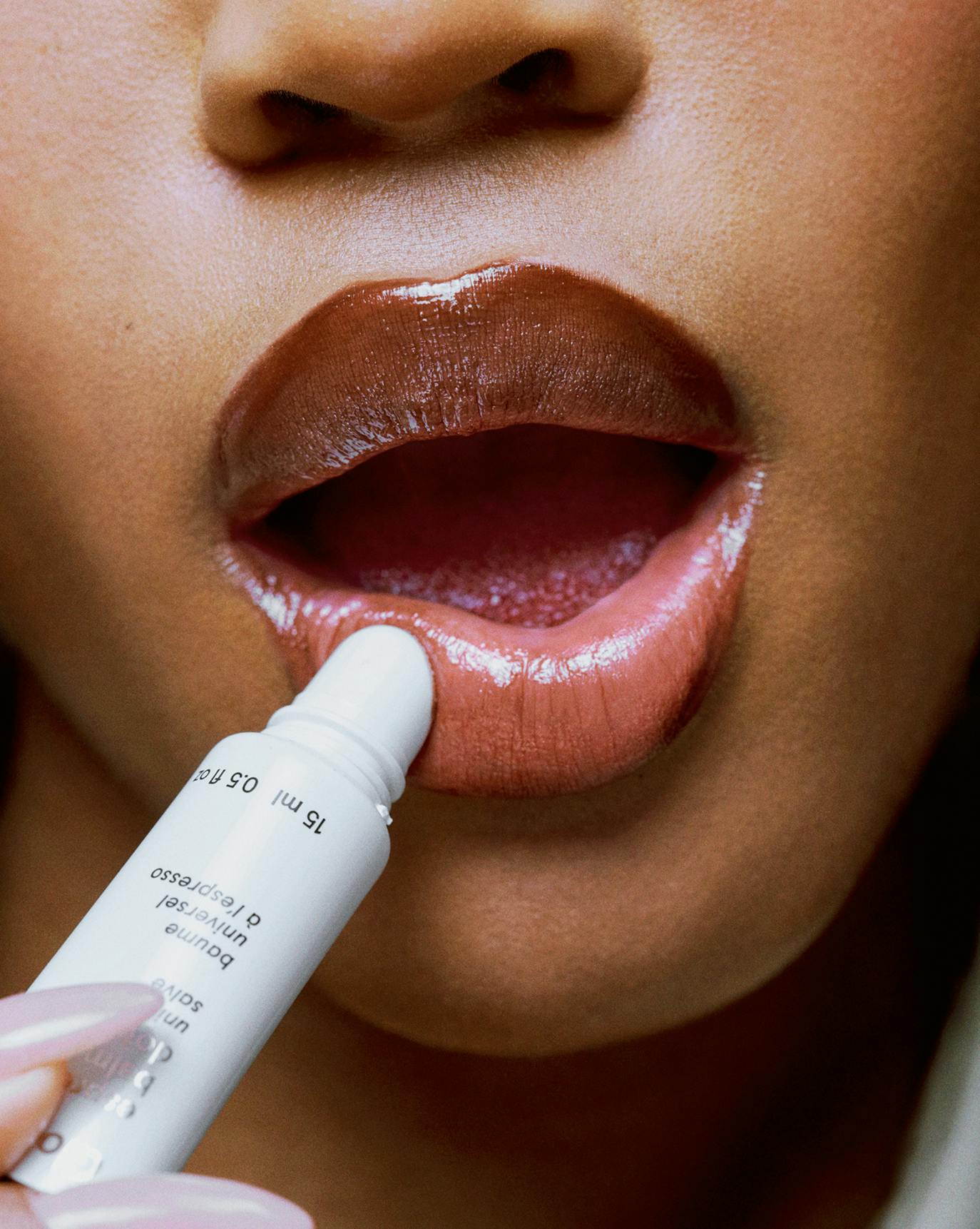 Glossier Balm Dotcom ホリデー限定グロッシアー Balm Dotcom – Glossier