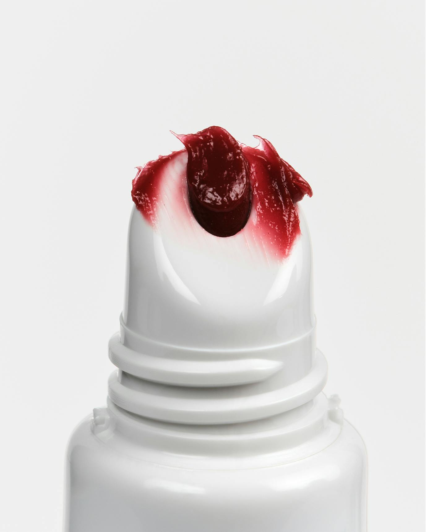 lip line + balm dotcom