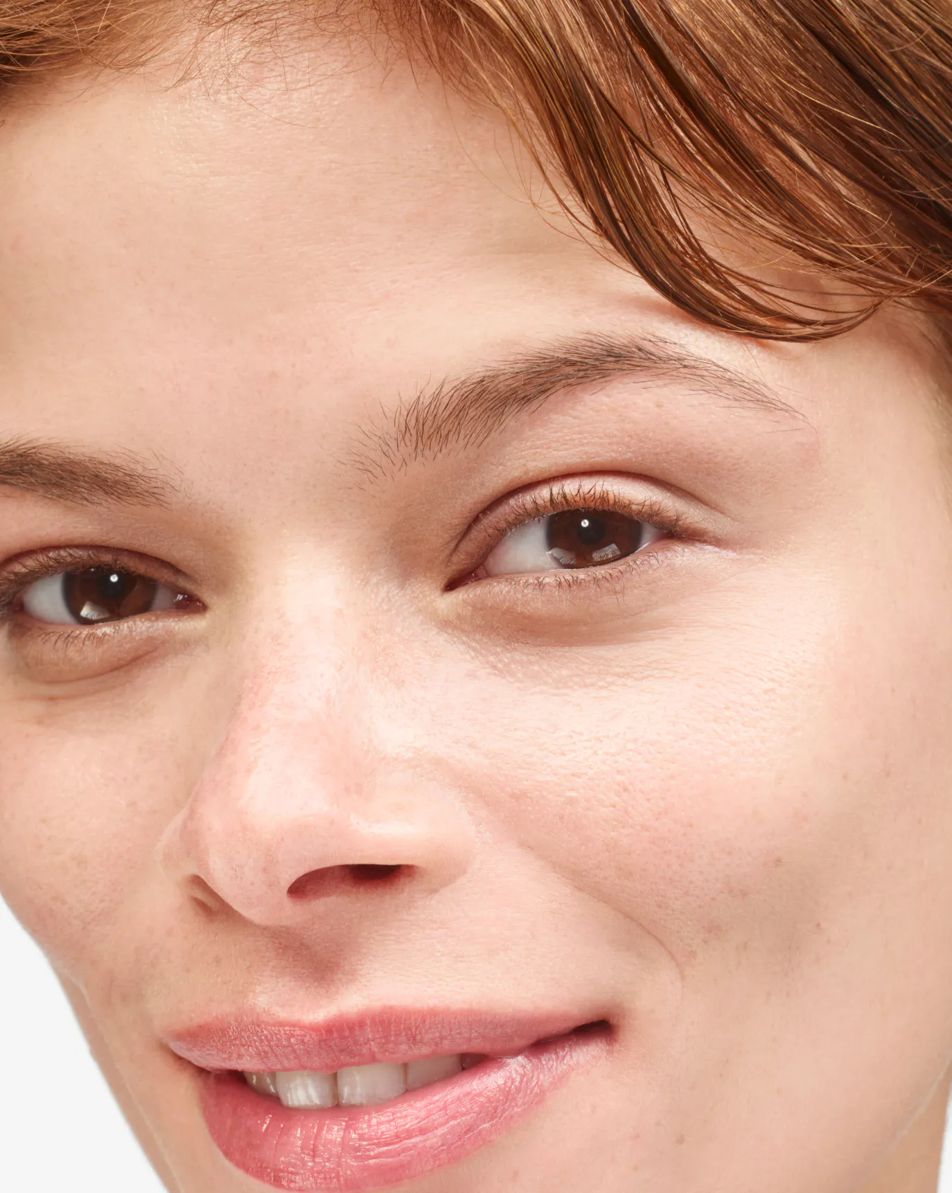 Lydia in Stretch Balm Concealer, L3.