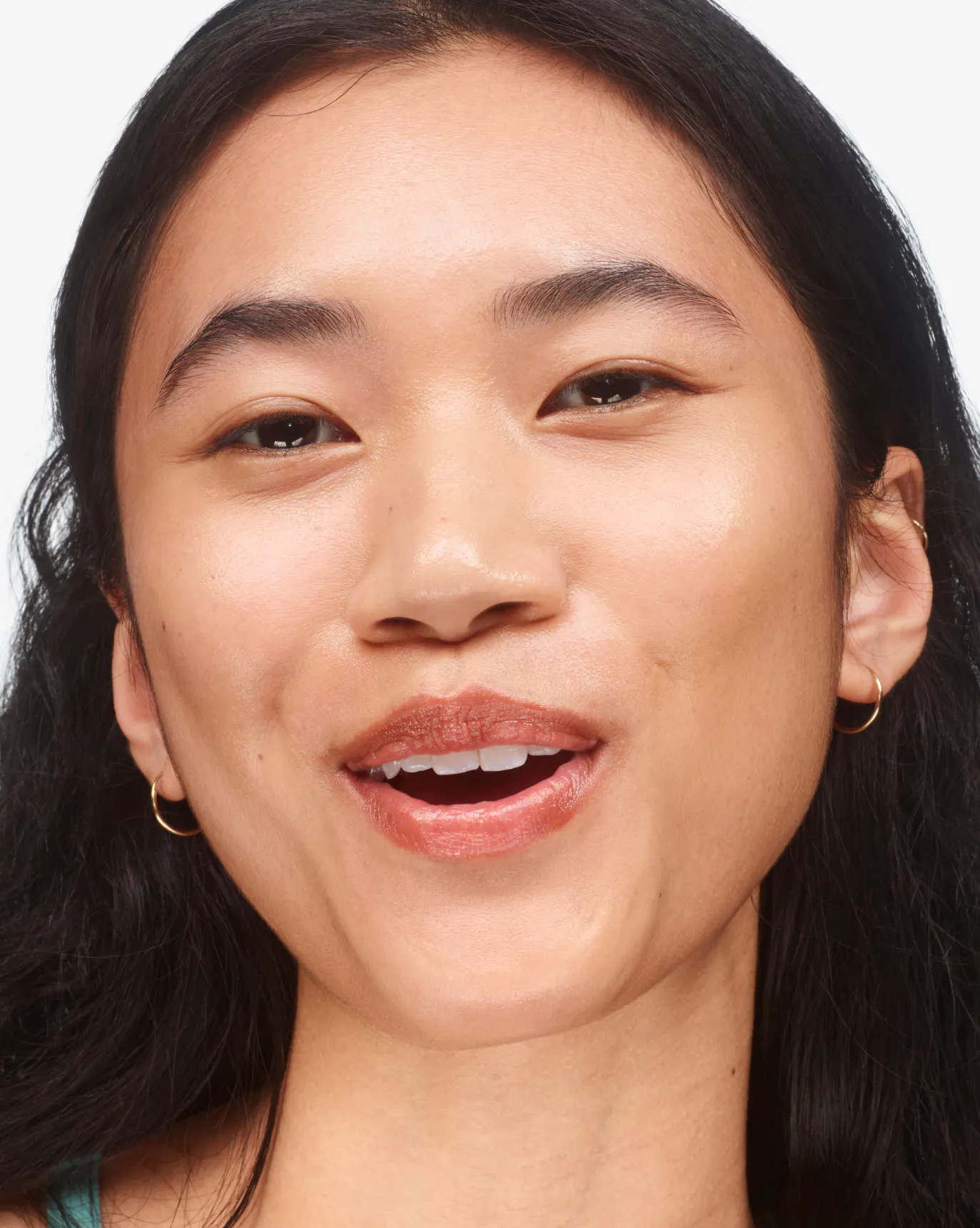 Talisa in Stretch Balm Concealer, M4.