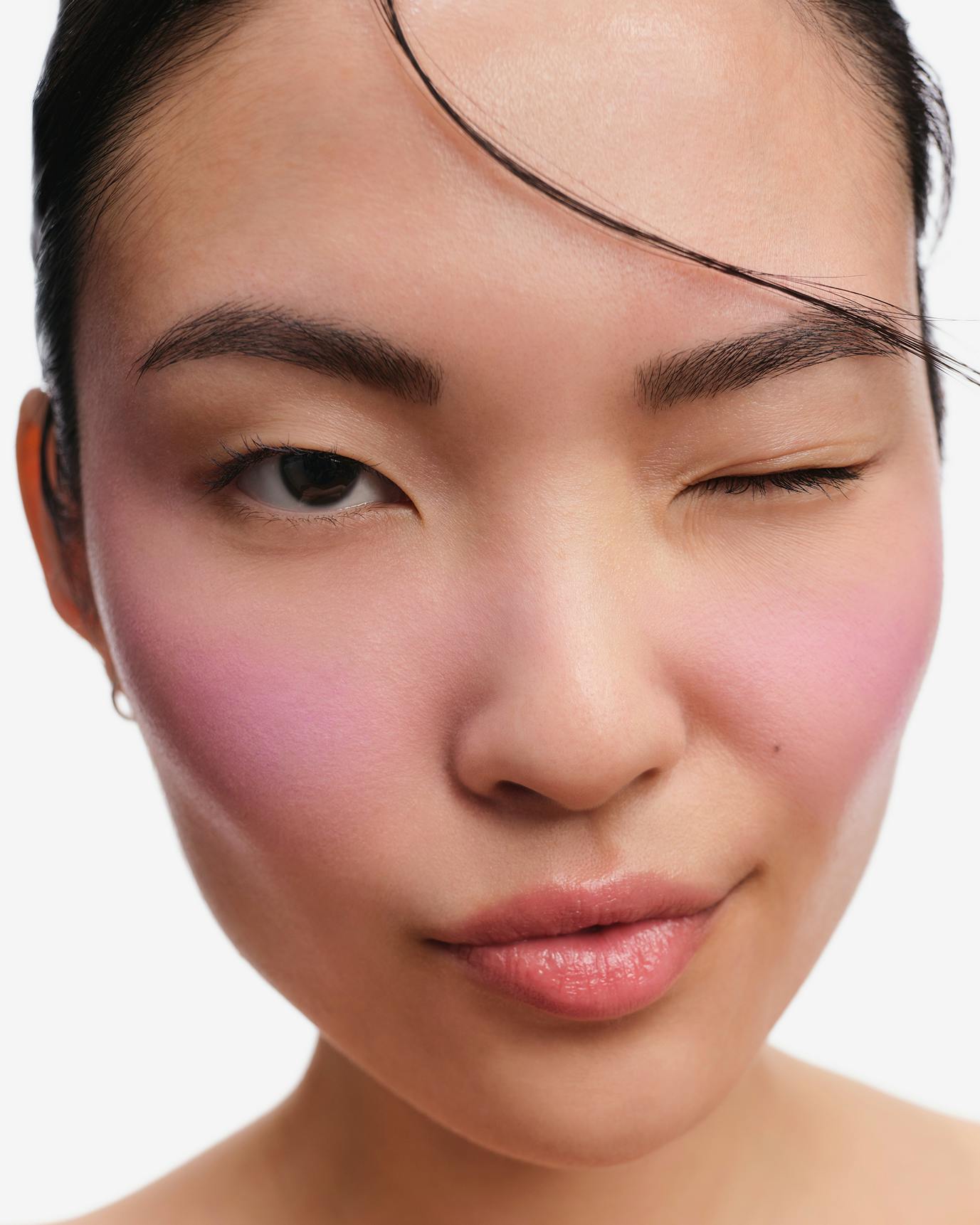 Alison wears Cloud Paint Plush Blush in Billow.