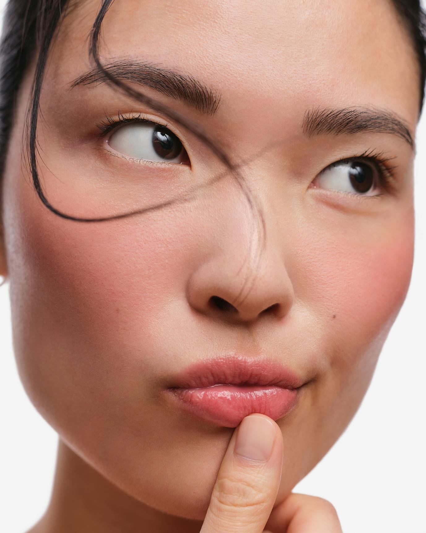 Alison wears Cloud Paint Plush Blush in Float.