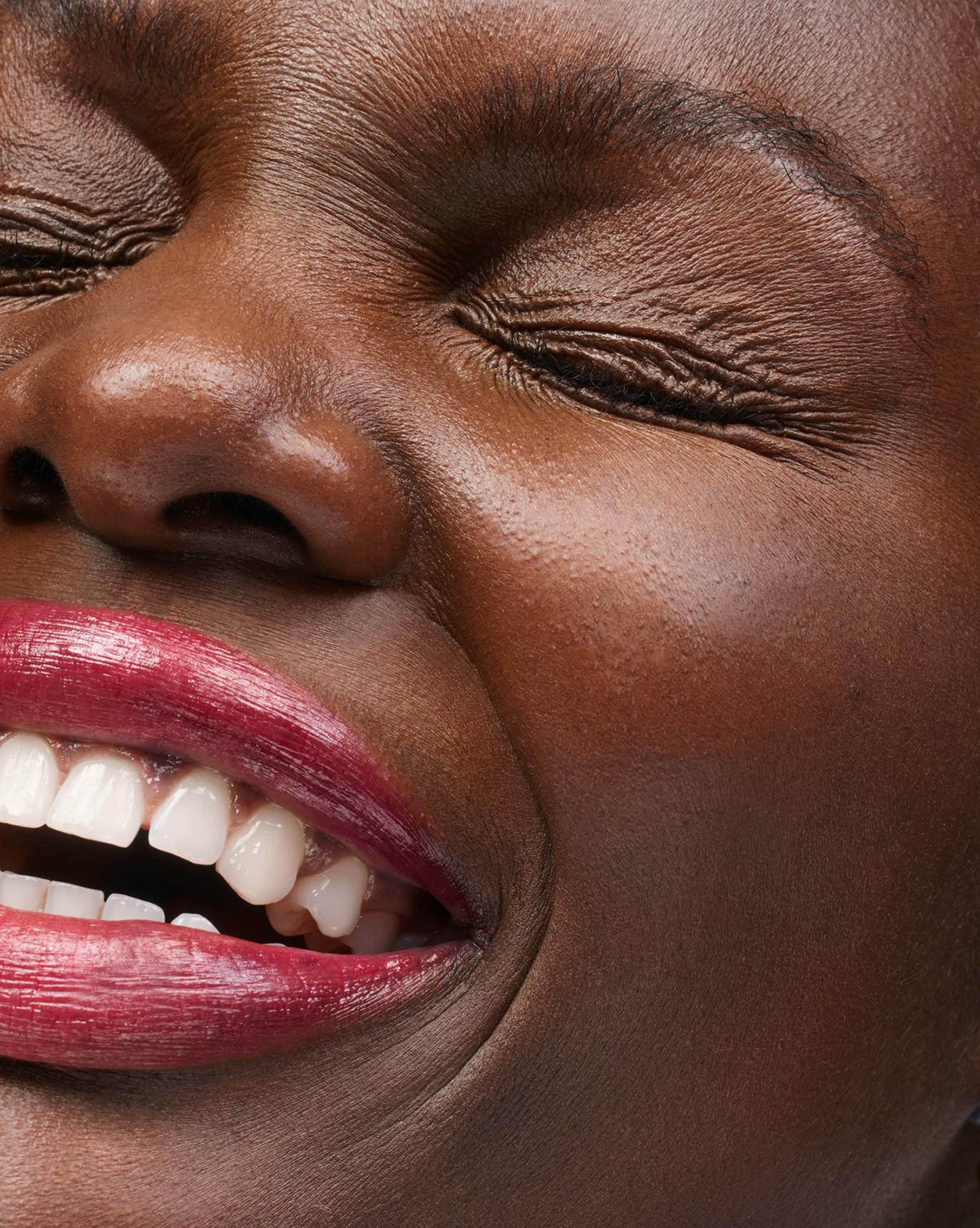 Nikki wears Ultralip in Vesper.