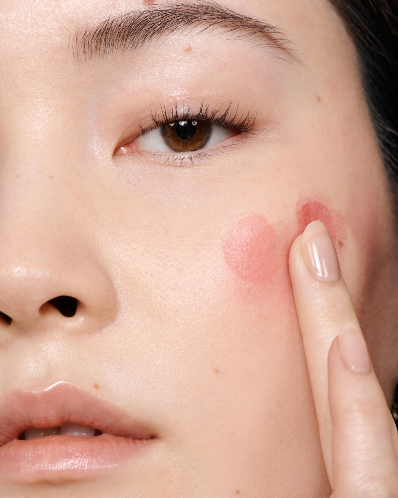 Tallulah wears Cloud Paint in Black Cherry.