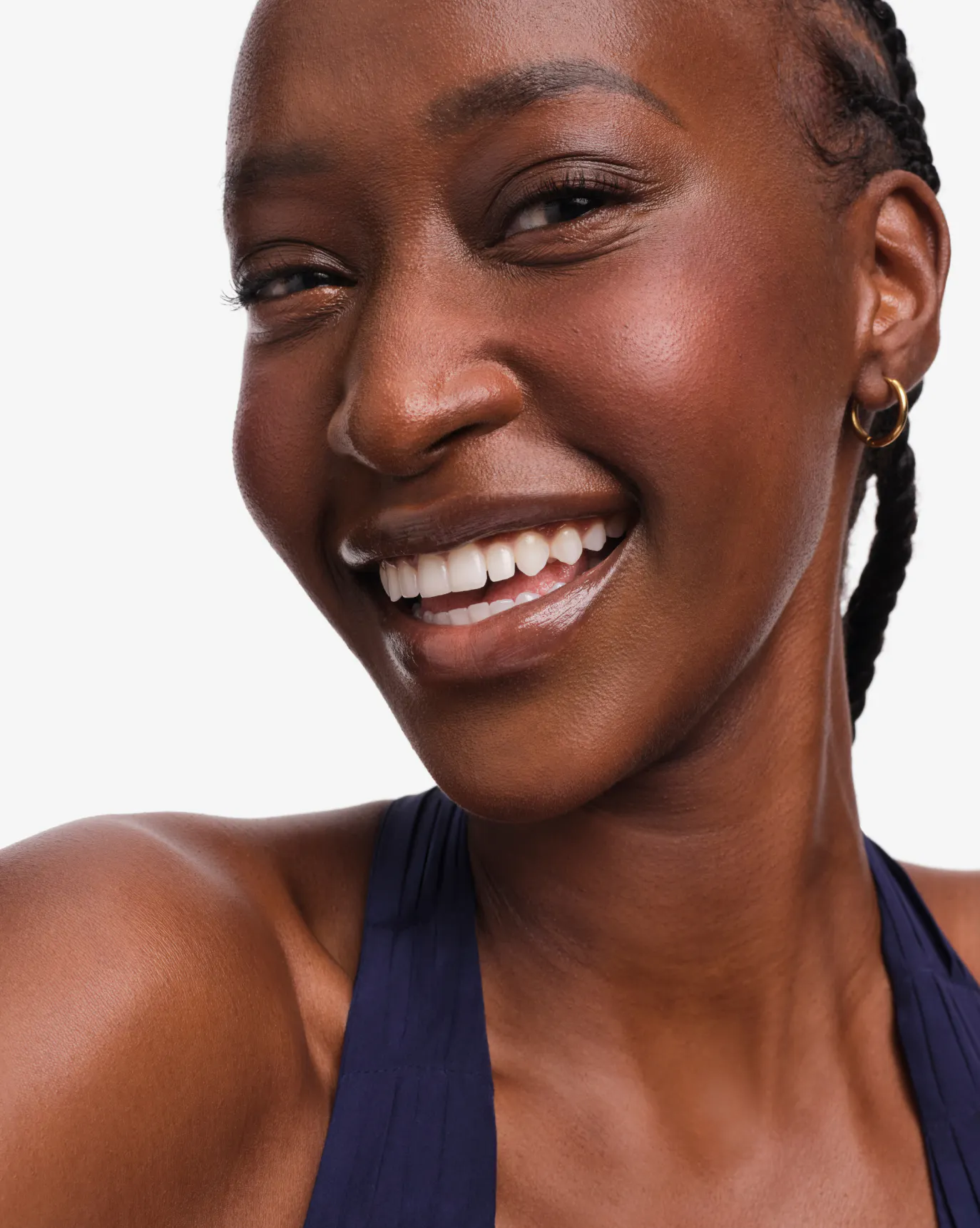 Melody wears Toasty Nuts Balm Dotcom.