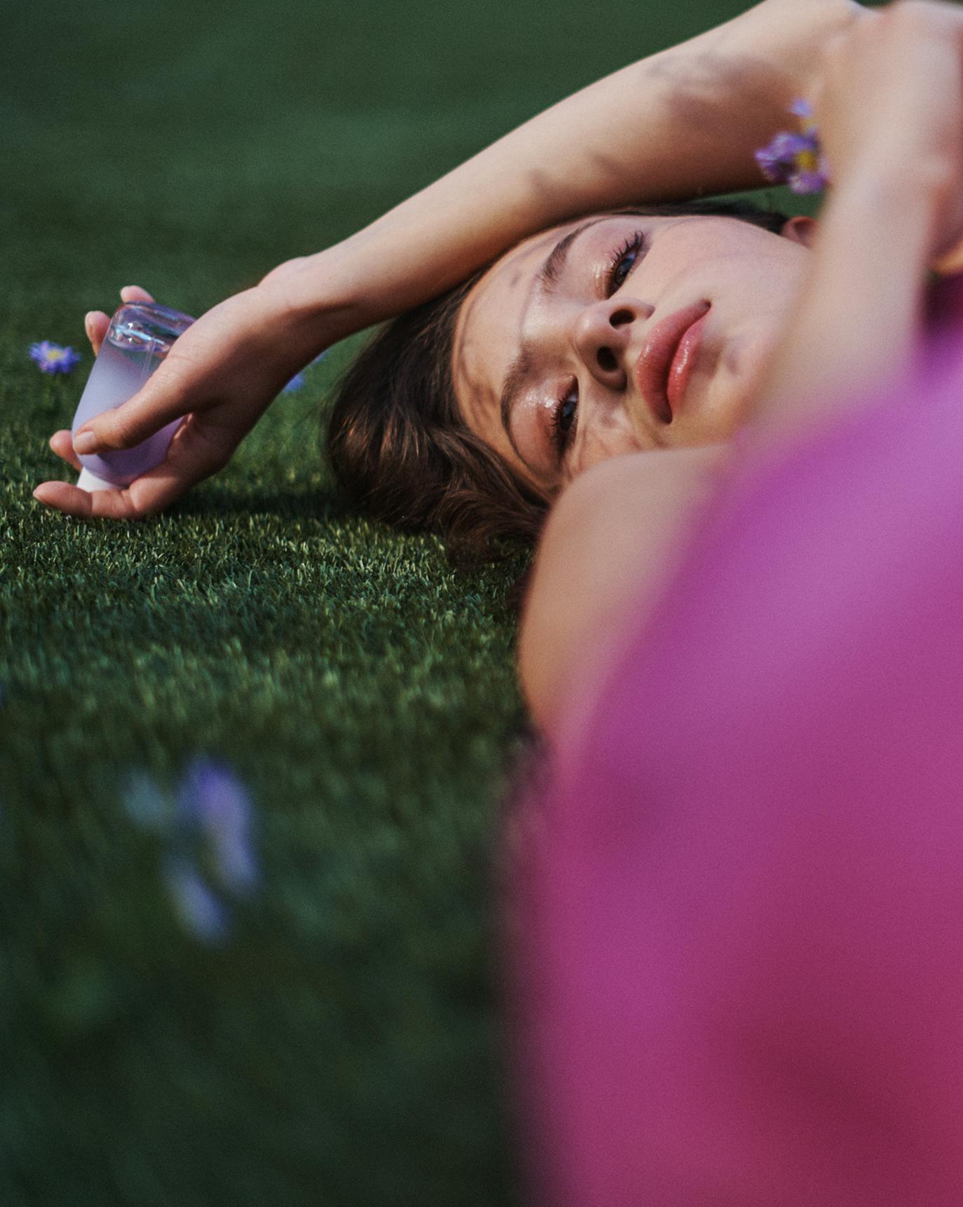 Amata wears Glossier You Fleur.