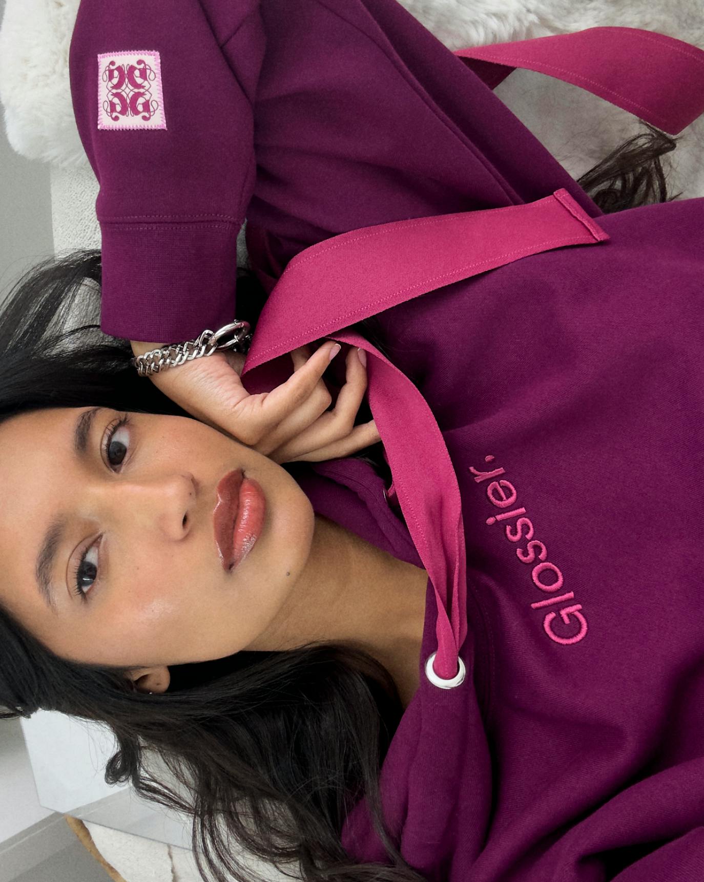 【Holiday Hoodie】Sサイズ★glossier　新品未開封 Holiday Hoodie – Glossier