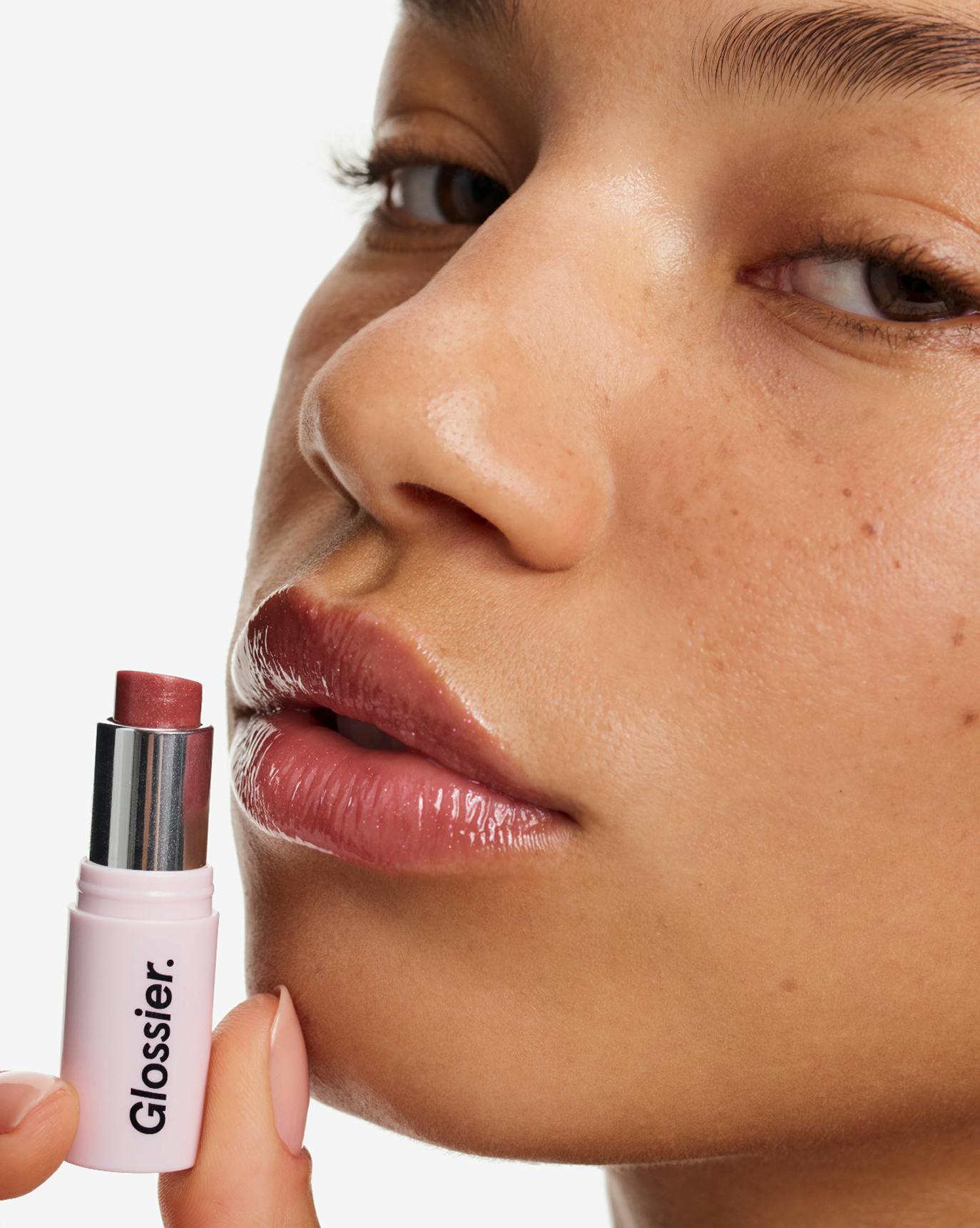 Nyah wears Ultralip in Pony+.