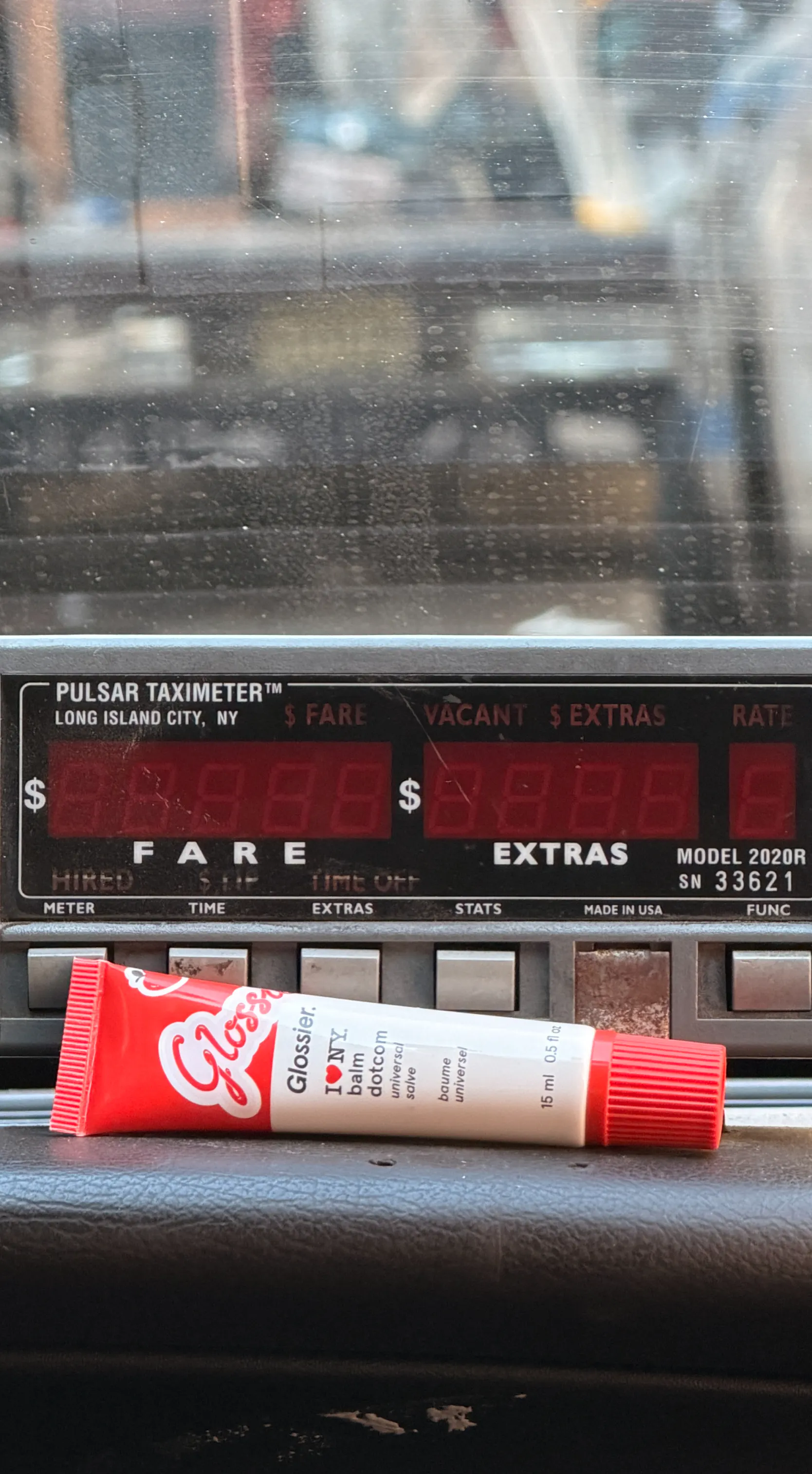 glossier-ny-minute-homepage-