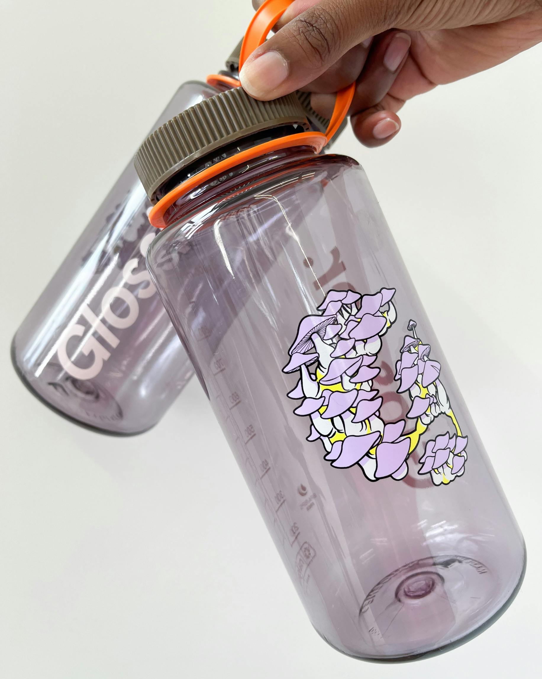 Stay hydrated with a mushroom G motif.