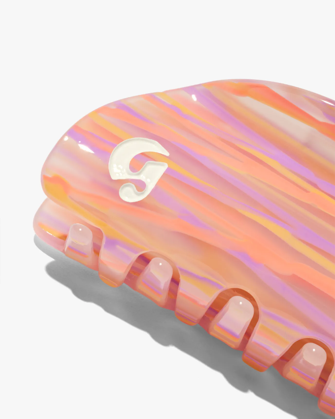 Claw Clip in the vibrant colors of summer