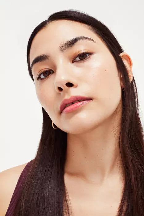 Ultralip, Portrait, shade image 1