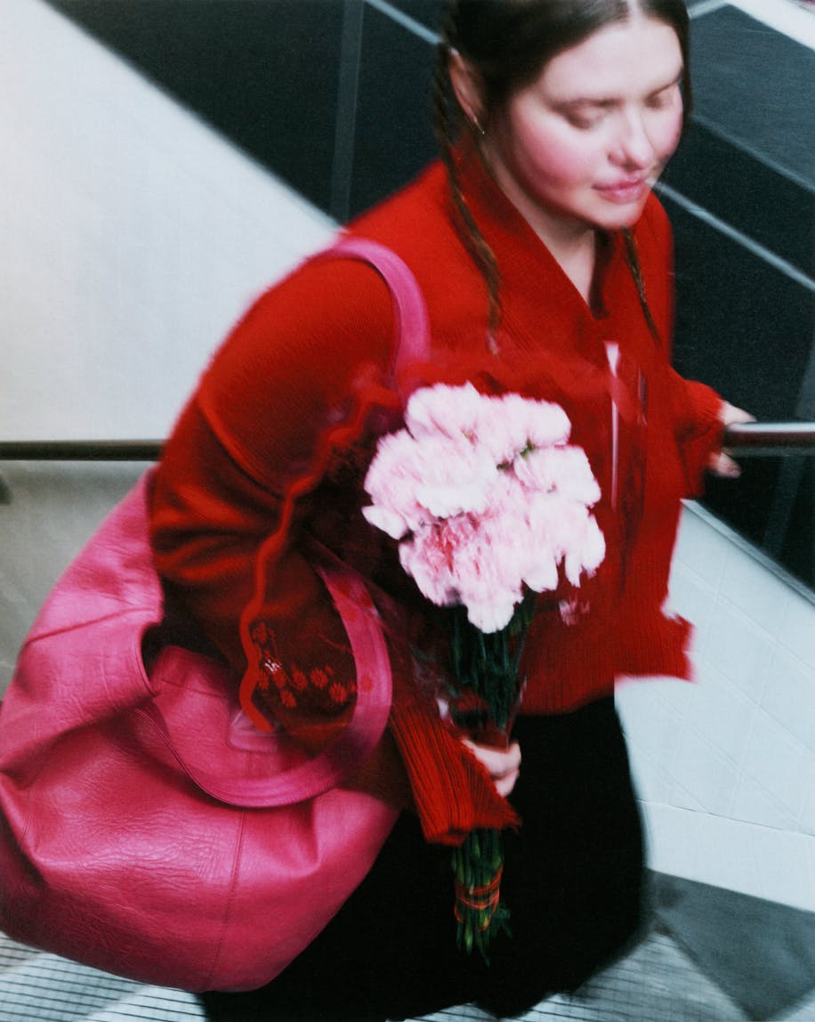 Charlie wears Deodorant in Orange Blossom Neroli.