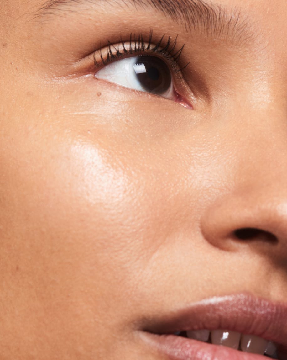 Nahana uses Super Glow. With key ingredients that nourish and energize, skin looks fresh, recharged, and glowy.